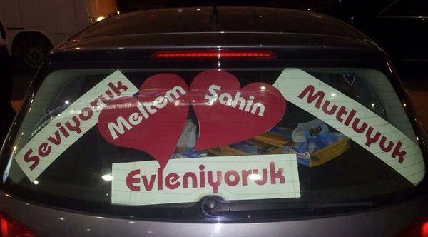 evlendirirken güldüren gelin arabası yazıları