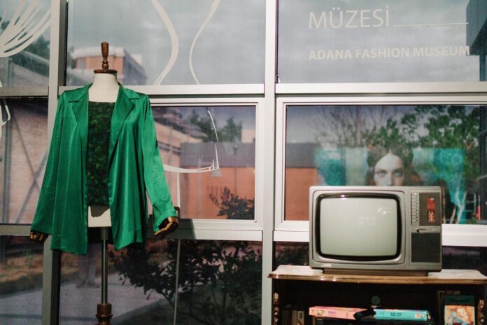 Var Mısın Yok Musun